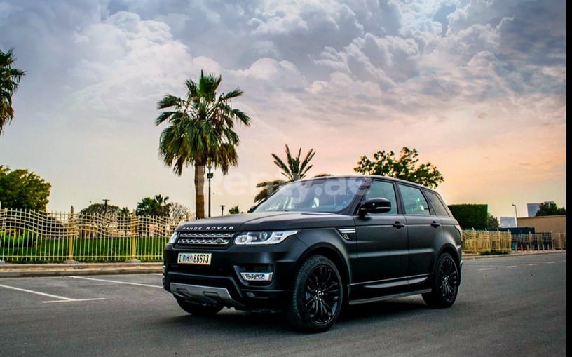 Range Rover Sport Black Edition (Черный), 2016 для аренды в Дубай