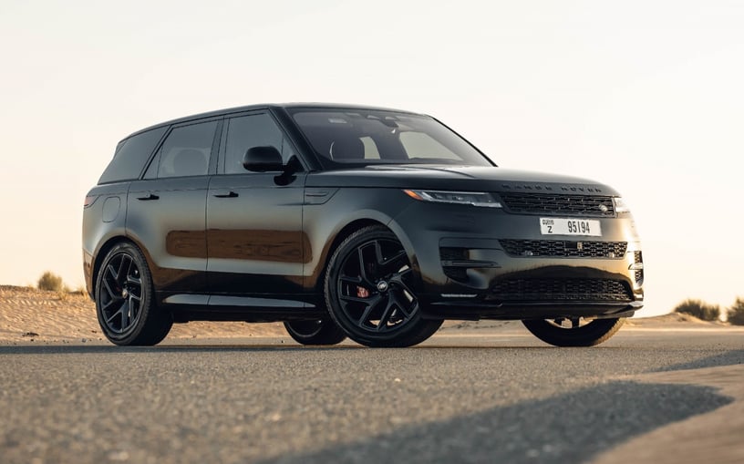 Range Rover Sport (Negro), 2022 para alquiler en Sharjah