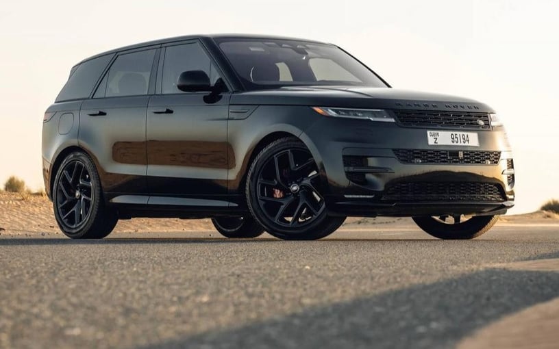 Range Rover Sport (Черный), 2023 для аренды в Абу-Даби