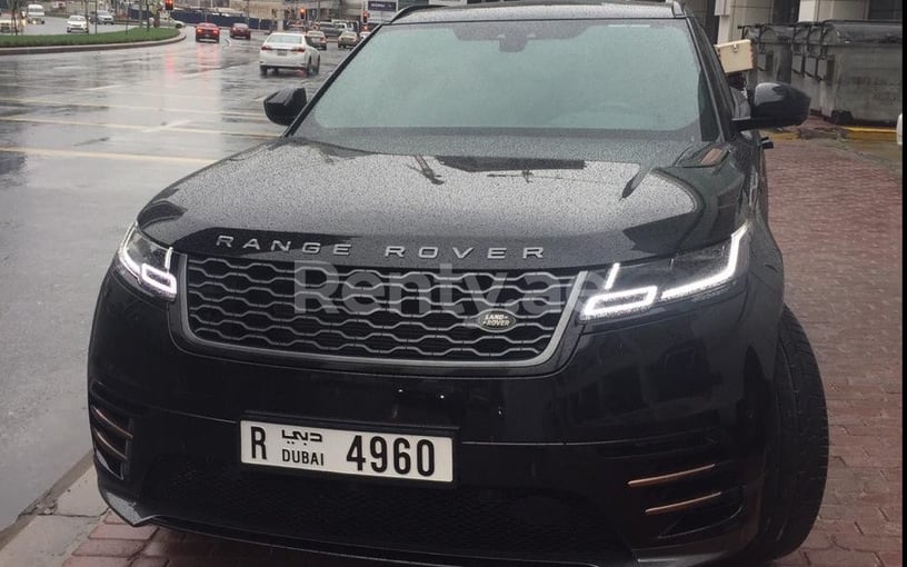 إيجار Range Rover Velar (أسود), 2018 في دبي