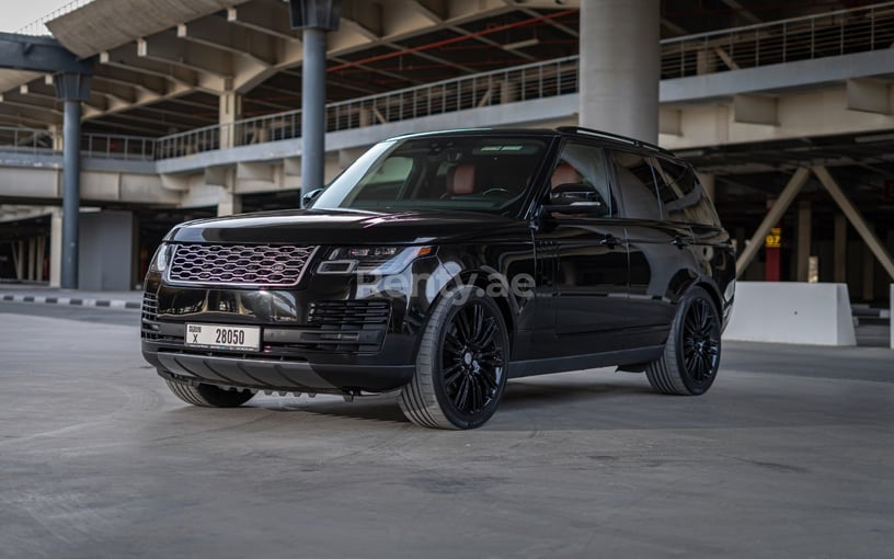 إيجار Range Rover Vogue (أسود), 2020 في أبو ظبي
