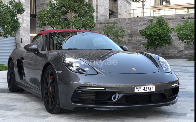 Porsche Boxster GTS (Grigio Scuro), 2019 in affitto a Dubai