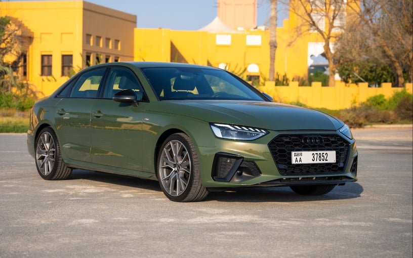 إيجار أودي A4 (أخضر), 2024 في أبو ظبي