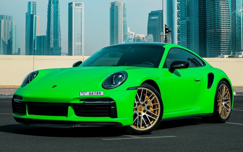 Porsche 911 Carrera Cabrio (Verte), 2021 &agrave; louer &agrave; Abu Dhabi