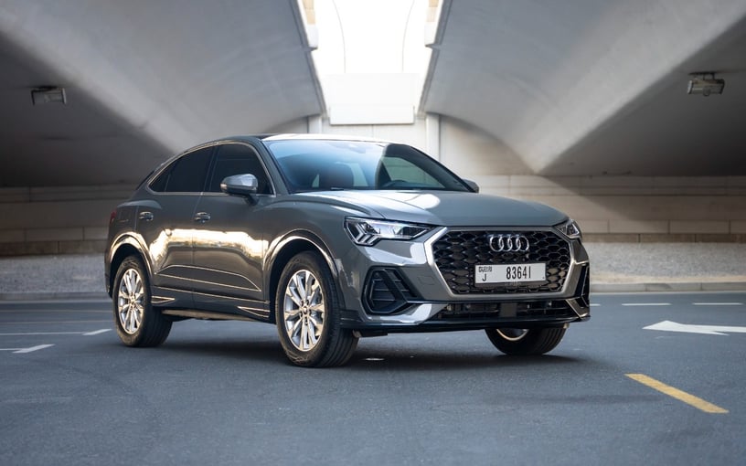Audi Q3 Sportback (Gris), 2025 para alquiler en Ras Al Khaimah