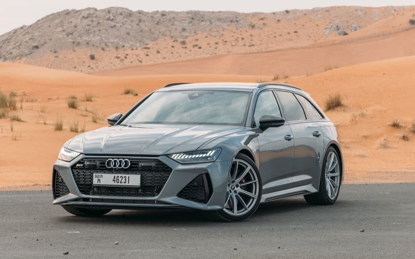 Audi RS6 (Gris), 2023 para alquiler en Abu-Dhabi