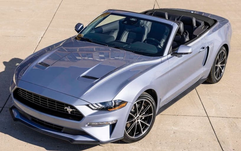 Ford Mustang 5.0l V8 GT500 SHELBY KIT (Grigio), 2020 in affitto a Dubai