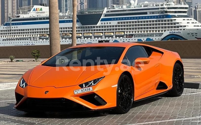 在迪拜 租 Lamborghini Evo (橙子), 2020