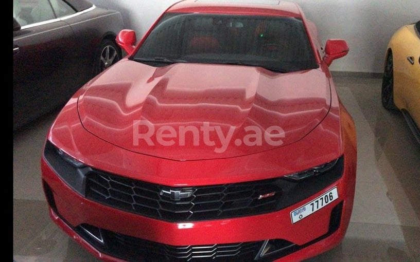Chevrolet Camaro (rojo), 2020 para alquiler en Dubai