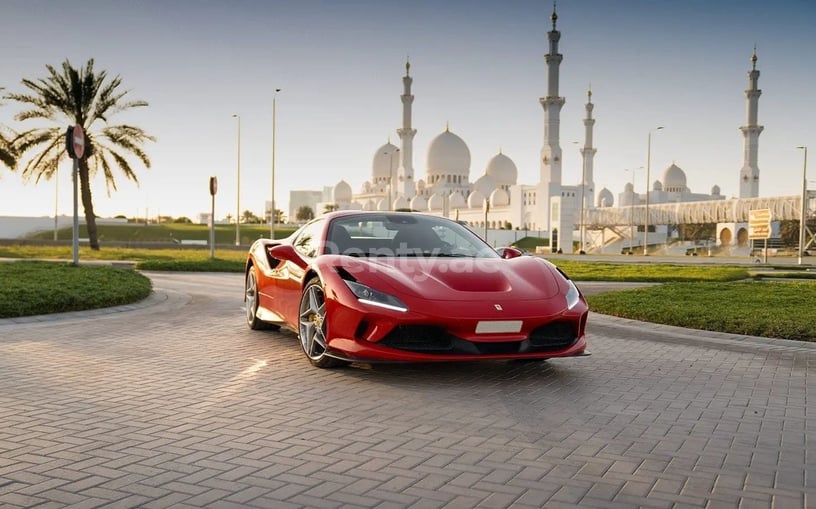 Ferrari F8 Tributo Spyder (Красный), 2022 для аренды в Дубай