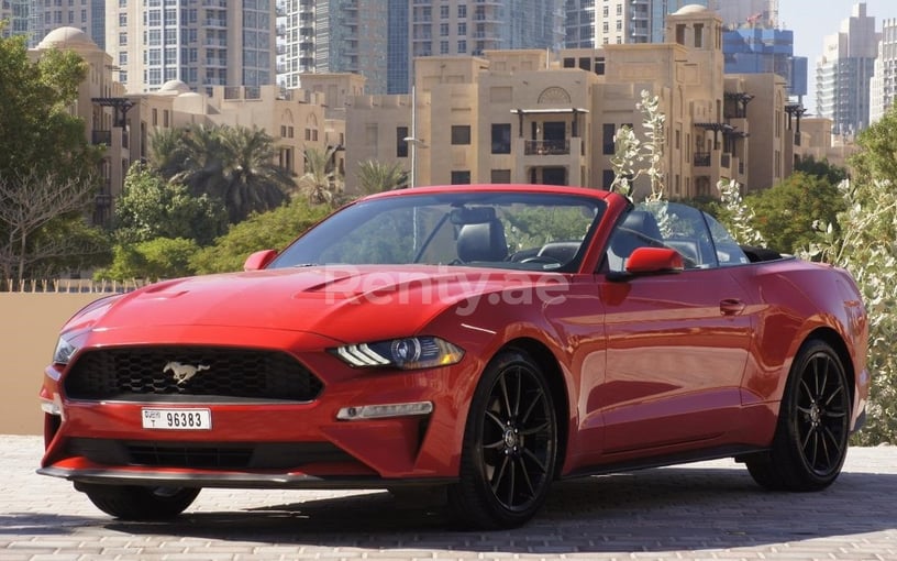 Ford Mustang (Красный), 2019 для аренды в Дубай