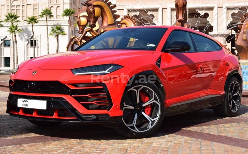Lamborghini Urus (rojo), 2019 para alquiler en Dubai