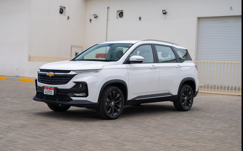 إيجار Chevrolet Captiva (أبيض), 2024 في الشارقة