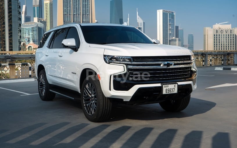 Chevrolet Tahoe (Blanc), 2021 à louer à Dubai