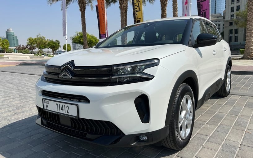 إيجار سيتروين C5 ايركروس (أبيض), 2023 في دبي