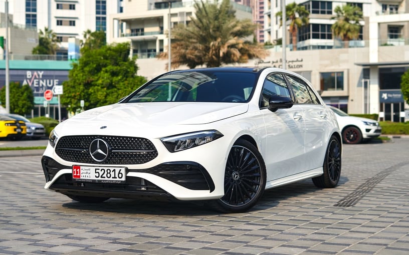 Mercedes A200 (Blanco), 2024 para alquiler en Ras Al Khaimah