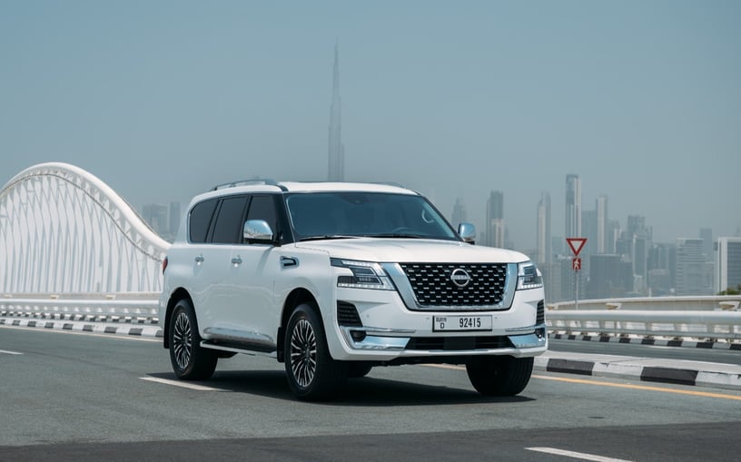Nissan Patrol Platinum V6 (Blanco), 2023 para alquiler en Abu-Dhabi