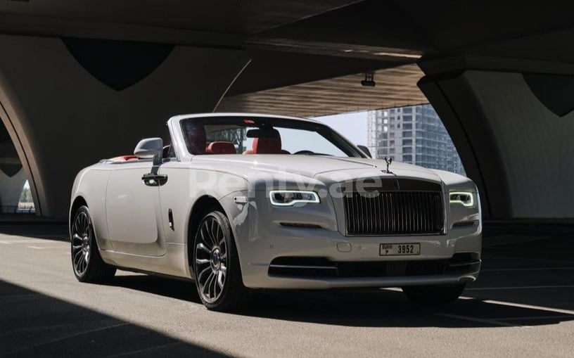 إيجار Rolls Royce Dawn Black Badge (أبيض), 2019 في دبي
