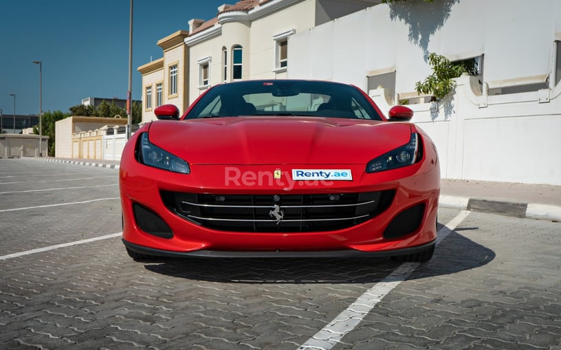 Ferrari Portofino Rosso (Rouge), 2019 &agrave; louer &agrave; Duba&iuml;