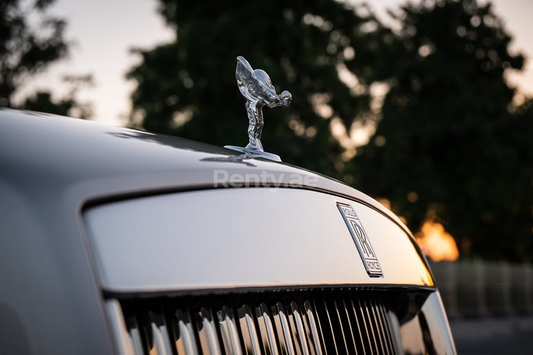 Rolls Royce Ghost (Wei&szlig;), 2019  zur Miete in Dubai