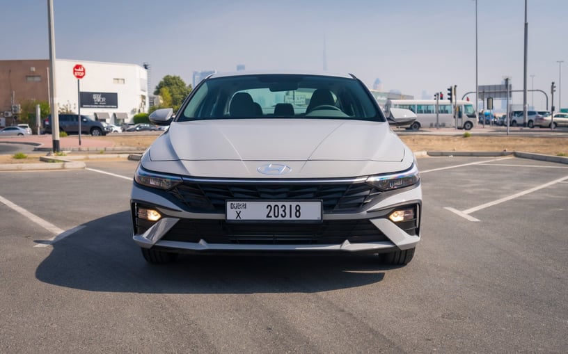 Hyundai Elantra (Grigio), 2024 in affitto a Abu Dhabi
