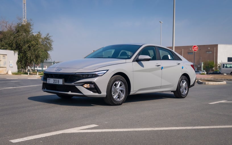 Hyundai Elantra (Grigio), 2024 in affitto a Abu Dhabi