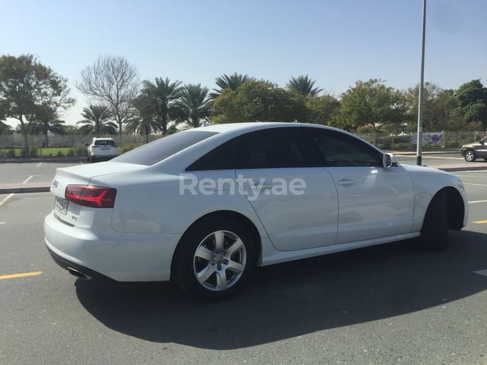 Dubai'de kiralık Audi A6 (Beyaz), 2018