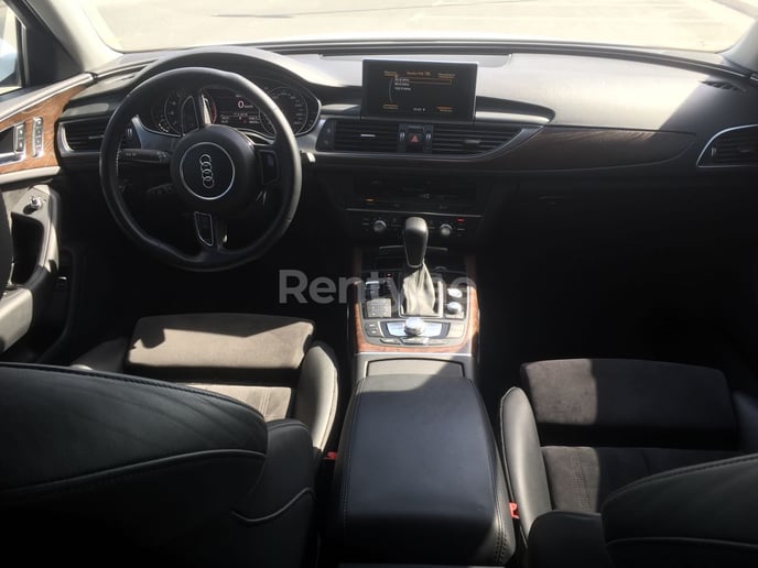 Dubai'de kiralık Audi A6 (Beyaz), 2018