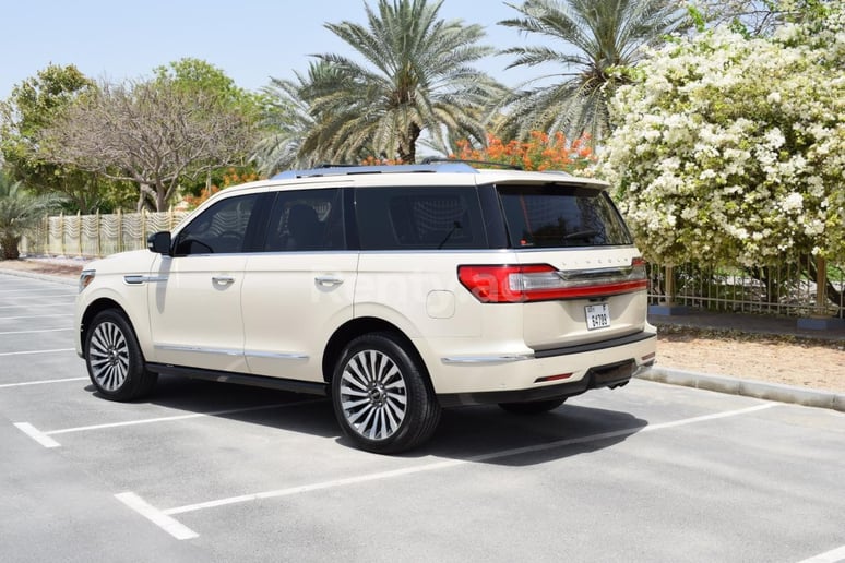 Lincoln Navigator (Beige), 2019 for rent in Dubai