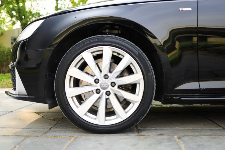 Audi A4 (Nero), 2018 in affitto a Dubai