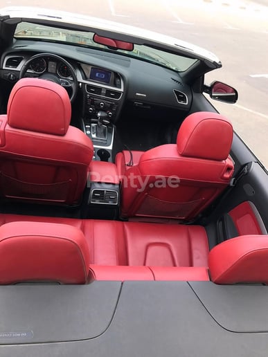 Dubai'de kiralık Audi A5 (Siyah), 2016