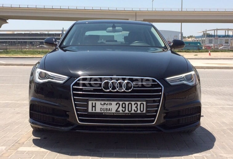 Dubai'de kiralık Audi A6 2,8 quatrro (Siyah), 2018