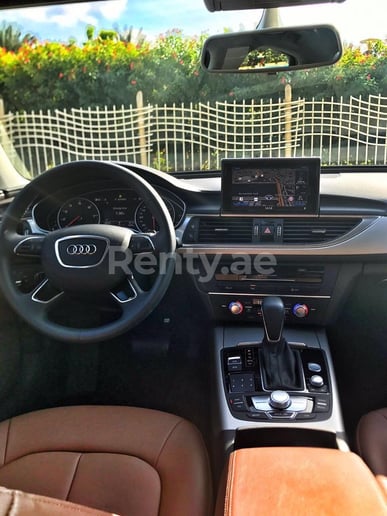 Dubai'de kiralık Audi A6 (Siyah), 2017