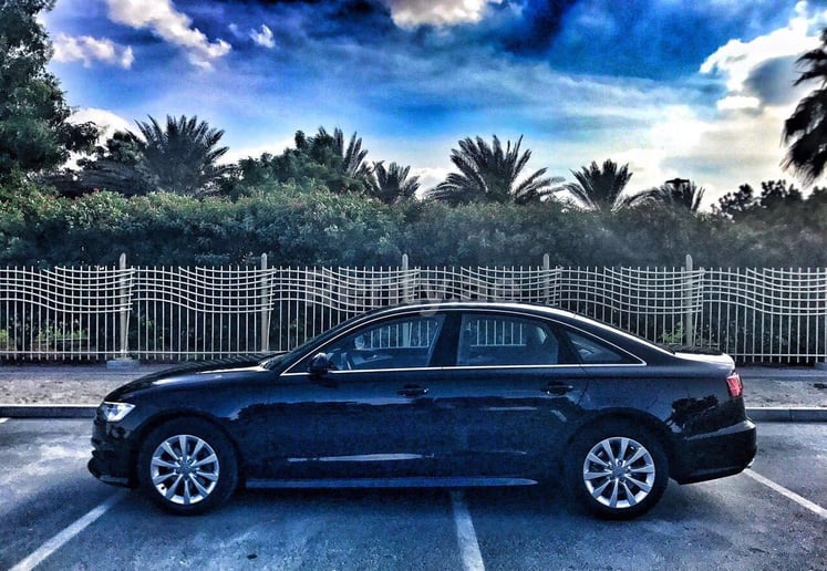 Dubai'de kiralık Audi A6 (Siyah), 2018