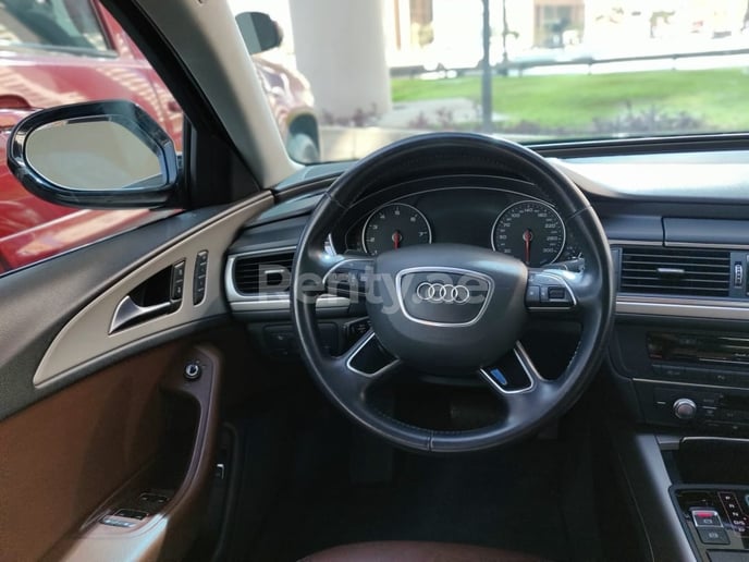 Dubai'de kiralık Audi A6 (Siyah), 2018