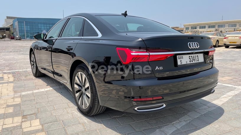 Dubai'de kiralık Audi A6 (Siyah), 2020