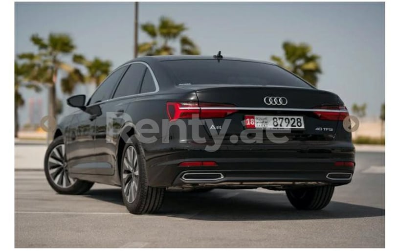 Dubai'de kiralık Audi A6 (Siyah), 2022