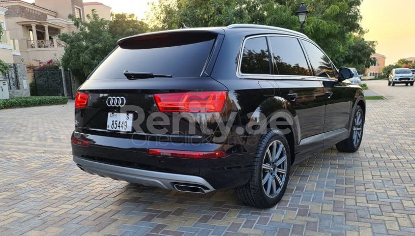 Dubai'de kiralık Audi Q7 (Siyah), 2019