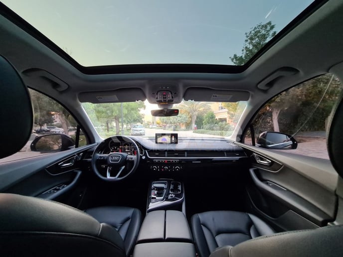 Dubai'de kiralık Audi Q7 (Siyah), 2019