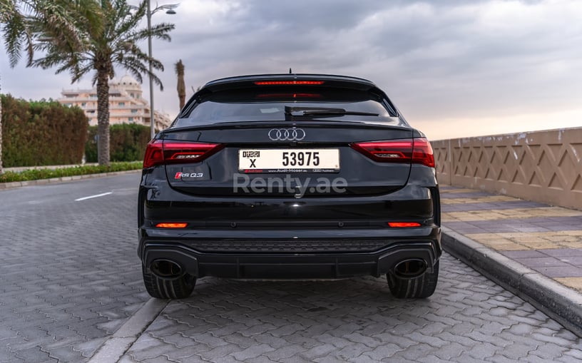 Dubai'de kiralık Audi RSQ3 (Siyah), 2021