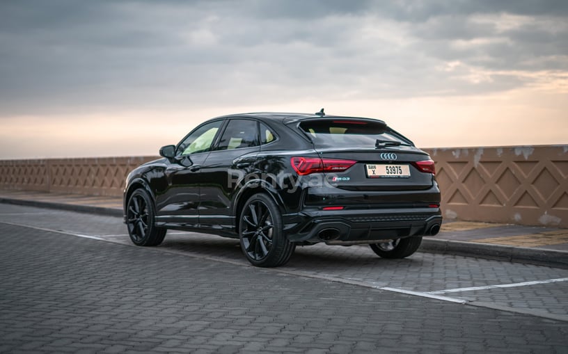 Dubai'de kiralık Audi RSQ3 (Siyah), 2021