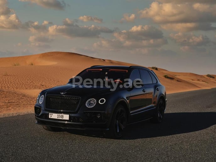 Bentley Bentayga (Schwarz), 2019  zur Miete in Dubai