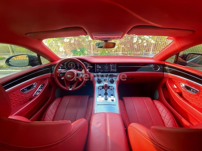 Bentley Continental GT (Negro), 2019 para alquiler en Dub&aacute;i