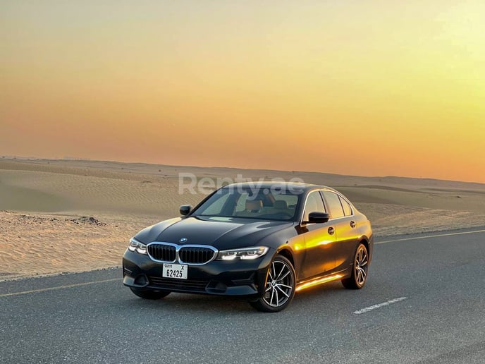 BMW 3 Series (Noir), 2019 &agrave; louer &agrave; Duba&iuml;