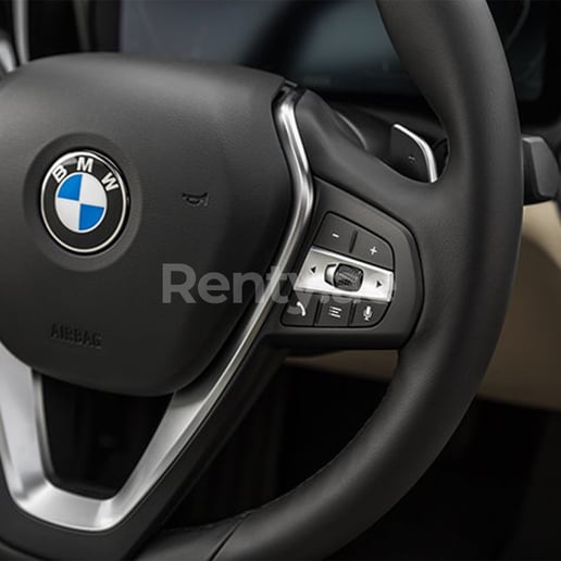 BMW 3 Series (Noir), 2019 &agrave; louer &agrave; Duba&iuml;