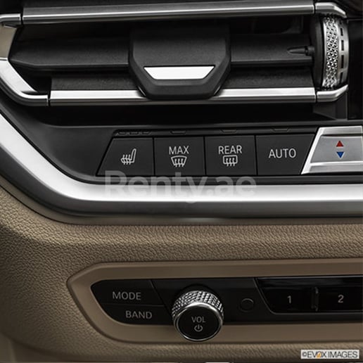 BMW 3 Series (Noir), 2019 &agrave; louer &agrave; Duba&iuml;