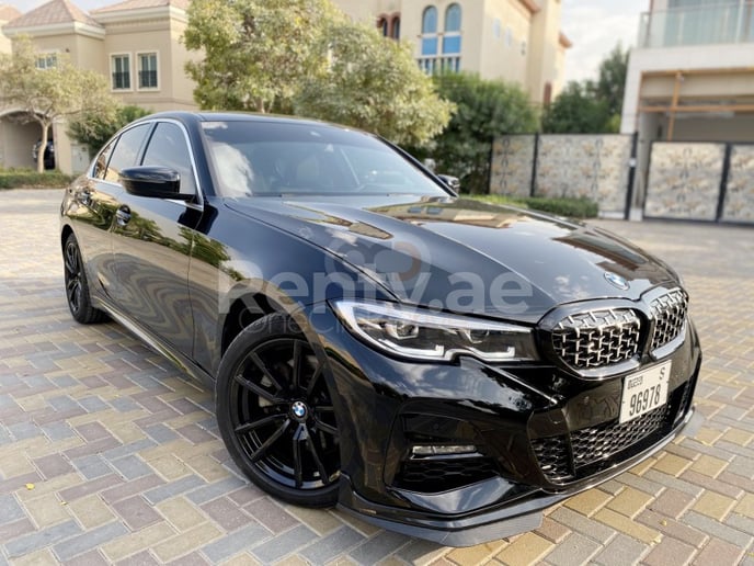 إيجار بي ام دبليو 3 سلسلة (أسود), 2020 في دبي