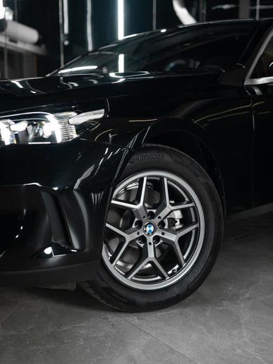 BMW 520i (Negro), 2025 para alquiler en Dub&aacute;i