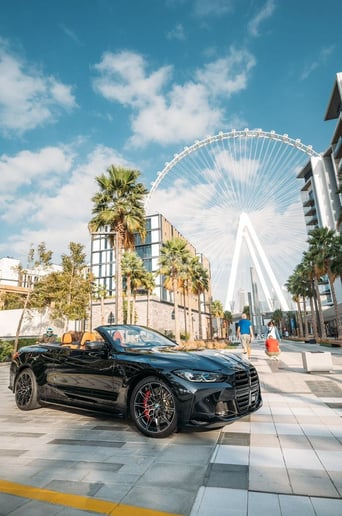BMW 4M Sport Competition cabrio (Nero), 2022 in affitto a Dubai