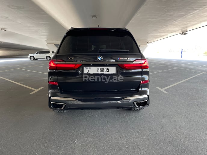 إيجار بي ام دبليو X7 M50i (أسود), 2021 في دبي